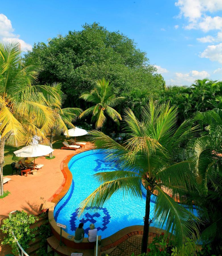 Sangam Hotel, タンジャーヴール エクステリア 写真