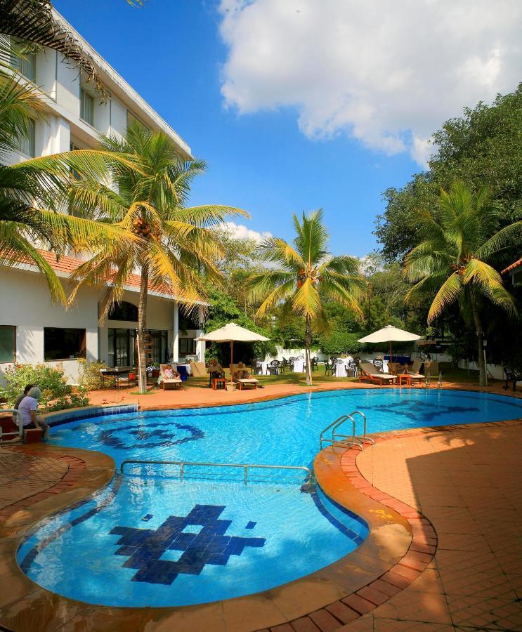 Sangam Hotel, タンジャーヴール エクステリア 写真
